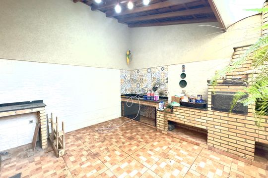 Churrasqueira de casa para alugar com 4 quartos, 175m² em Jardim do Papai, Guarulhos