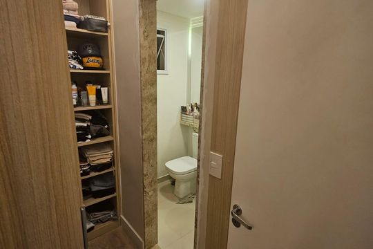 Closet de apartamento à venda com 2 quartos, 58m² em Vila Ema, São Paulo