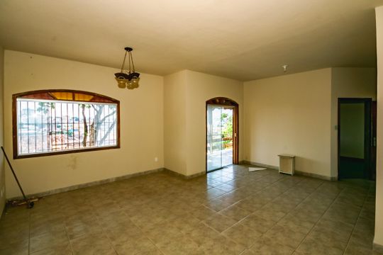 Casa para alugar com 5 quartos, 292m² em Santa Monica, Belo Horizonte