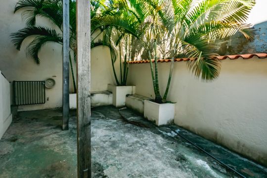 Quintal de casa para alugar com 5 quartos, 292m² em Santa Monica, Belo Horizonte