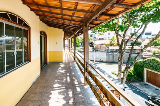 Casa para alugar com 5 quartos, 292m² em Santa Monica, Belo Horizonte