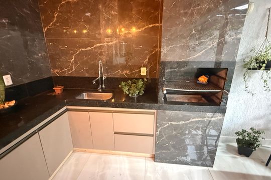 Área gourmet de casa de condomínio à venda com 3 quartos, 80m² em Setor Garavelo, Goiânia