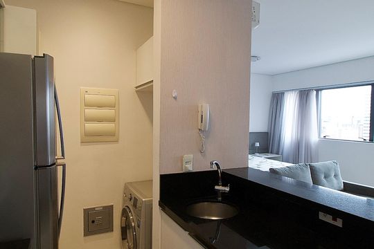 Cozinha de apartamento à venda com 1 quarto, 34m² em Centro, Curitiba
