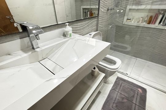 Banheiro da Suíte 2 de casa à venda com 2 quartos, 223m² em Jardim Las Vegas, Santo André