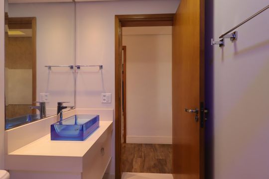 Banheiro Social de apartamento para alugar com 3 quartos, 88m² em  Parque Itrapoã, Santo André