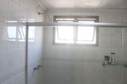 Banheiro Social de apartamento à venda com 3 quartos, 107m² em Barcelona, São Caetano do Sul