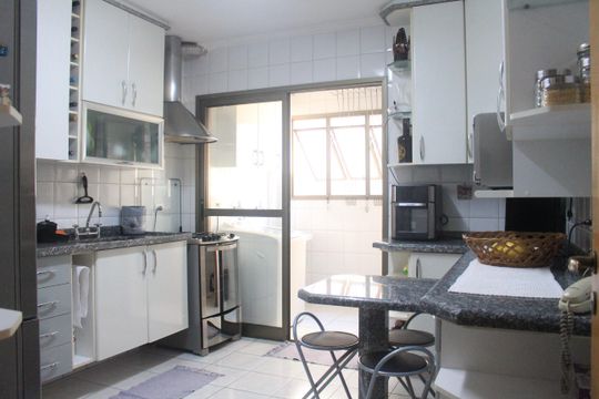 Cozinha de apartamento à venda com 3 quartos, 107m² em Barcelona, São Caetano do Sul