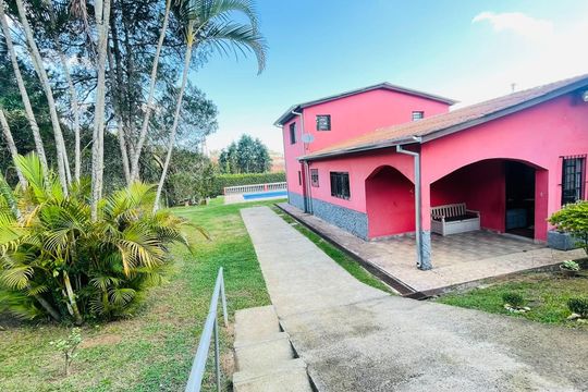 Casa de Condomínio para alugar com 3 quartos, 450m² em Parque Santo Afonso, Cotia