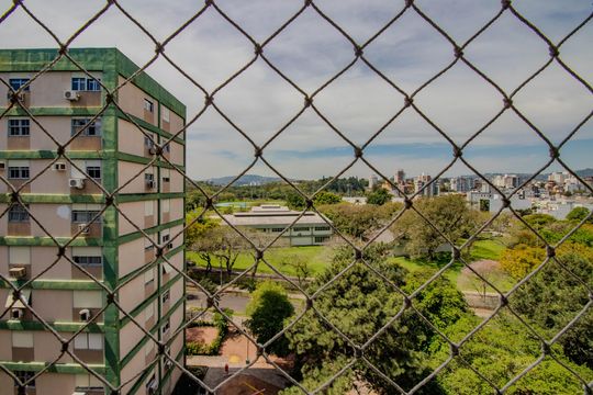Casa 2 - Vista Quarto 2 de apartamento à venda com 3 quartos, 77m² em Jardim Botânico, Porto Alegre