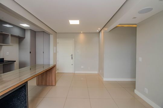 Casa 2 - Cozinha de apartamento à venda com 3 quartos, 77m² em Jardim Botânico, Porto Alegre