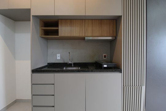 Cozinha de kitnet/studio para alugar com 1 quarto, 25m² em Vila Olímpia, São Paulo
