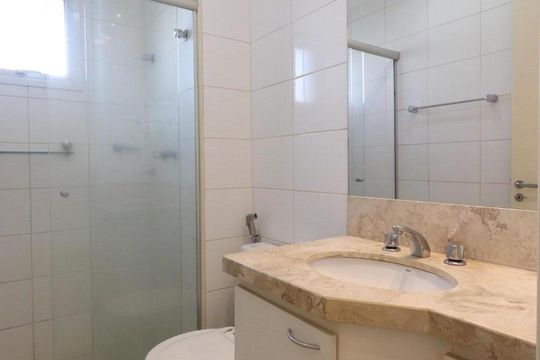 Banheiro de apartamento para alugar com 3 quartos, 110m² em Nova Aliança, Ribeirão Preto