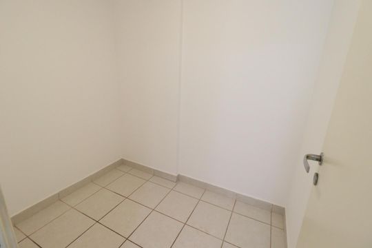 Quarto de Serviço de apartamento para alugar com 3 quartos, 110m² em Nova Aliança, Ribeirão Preto