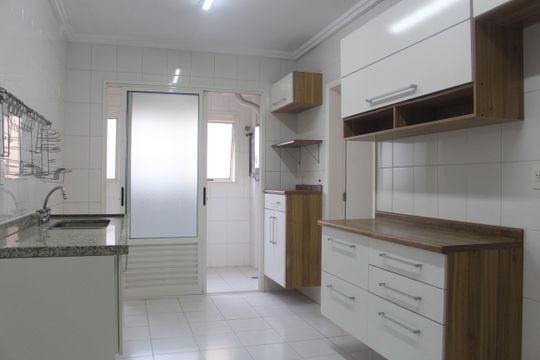 Cozinha de apartamento para alugar com 3 quartos, 150m² em Santa Paula, São Caetano do Sul