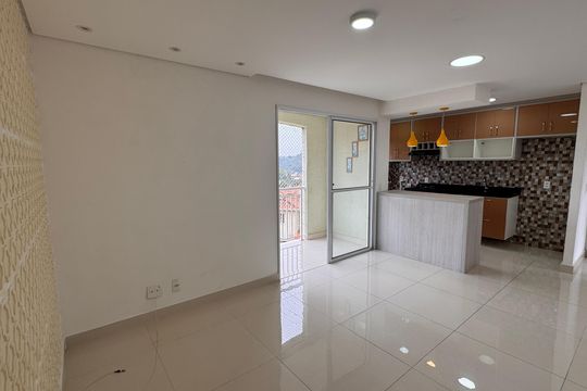 Sala de apartamento para alugar com 2 quartos, 60m² em Jardim Petropolis, Cotia