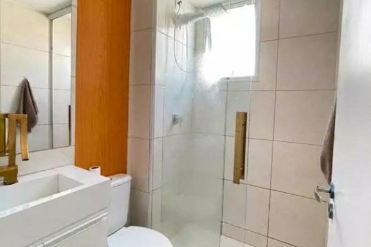 Banheiro de apartamento para alugar com 2 quartos, 43m² em Chácara Contagem, Contagem