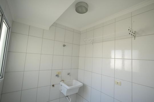 Área de Serviço de apartamento para alugar com 2 quartos, 80m² em Vila Valparaíso, Santo André