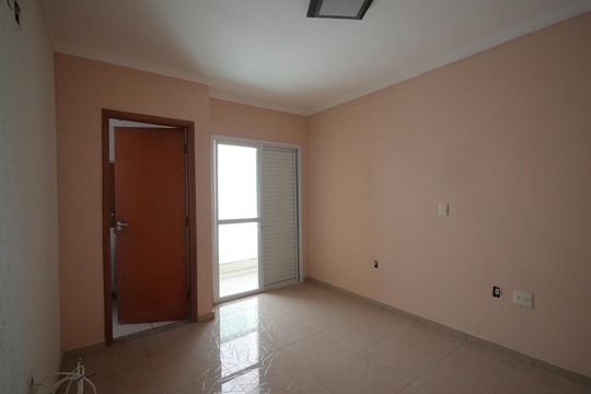 Quarto Suíte de apartamento para alugar com 2 quartos, 80m² em Vila Valparaíso, Santo André