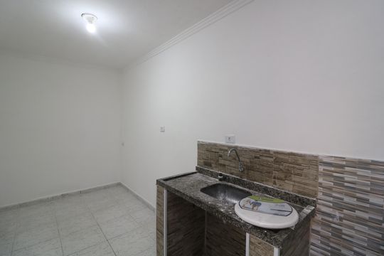 Casa para alugar com 1 quarto, 32m² em Vila Rica, São Paulo