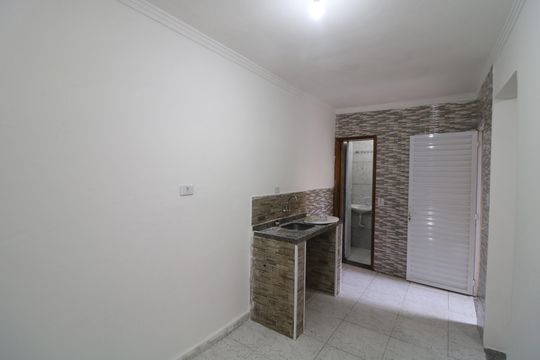 Sala/Cozinha de casa para alugar com 1 quarto, 32m² em Vila Rica, São Paulo
