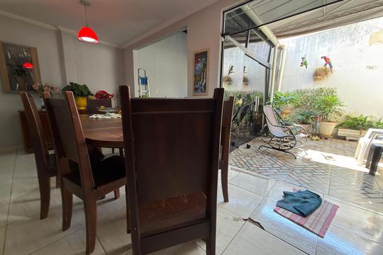Casa à venda com 2 quartos, 400m² em Samambaia, Brasília