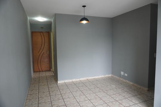 Apartamento para alugar com 3 quartos, 67m² em Jardim Itapemirim, São Paulo