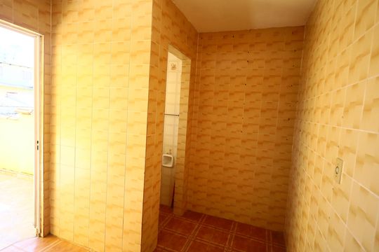 Área de Serviço de casa para alugar com 3 quartos, 120m² em Quitaúna, Osasco