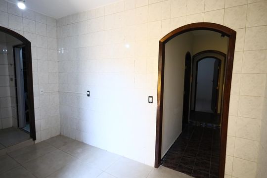 Cozinha de casa para alugar com 3 quartos, 120m² em Quitaúna, Osasco