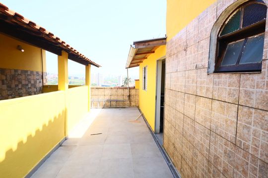 Área de Serviço de casa para alugar com 1 quarto, 40m² em Quitaúna, Osasco