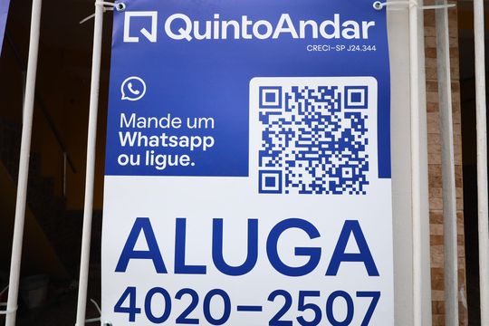 Placa de casa para alugar com 1 quarto, 40m² em Quitaúna, Osasco
