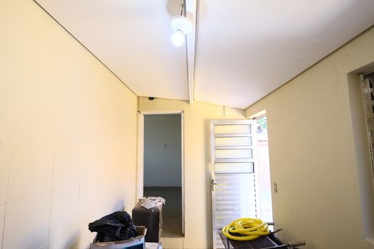 Cozinha de casa para alugar com 1 quarto, 40m² em Quitaúna, Osasco