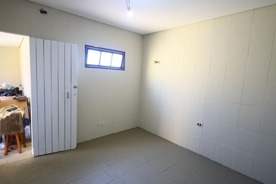 Sala/Quarto de casa para alugar com 1 quarto, 40m² em Quitaúna, Osasco