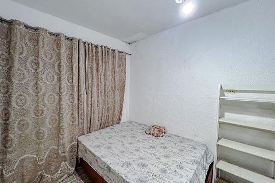 Quarto de casa para alugar com 1 quarto, 50m² em Vila Carrão, São Paulo