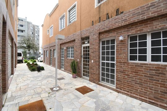 Kitnet/Studio para alugar com 1 quarto, 38m² em Bacacheri, Curitiba