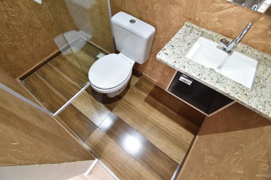 Banheiro do Studio de kitnet/studio para alugar com 1 quarto, 42m² em Bacacheri, Curitiba