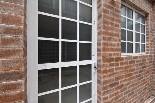 Área externa de kitnet/studio para alugar com 1 quarto, 38m² em Bacacheri, Curitiba