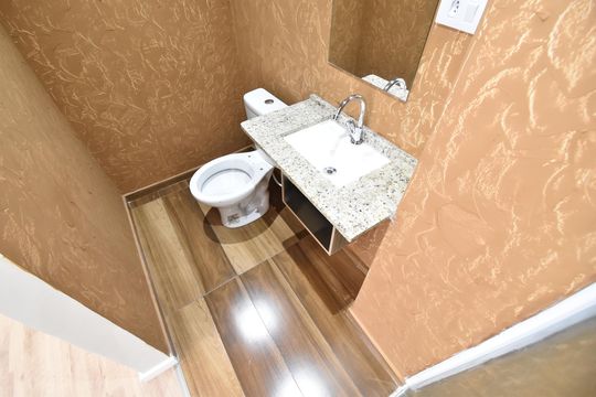 Banheiro do Studio de kitnet/studio para alugar com 1 quarto, 38m² em Bacacheri, Curitiba
