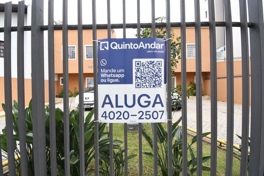 Código BPXS-34 de kitnet/studio para alugar com 1 quarto, 38m² em Bacacheri, Curitiba