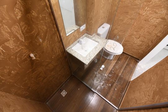 Banheiro do Studio de kitnet/studio para alugar com 1 quarto, 38m² em Bacacheri, Curitiba