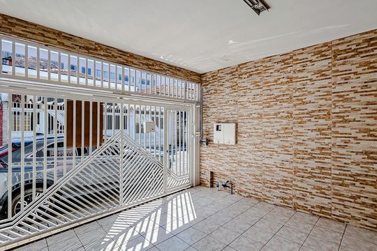 Garagem de casa à venda com 3 quartos, 160m² em Vila Matilde, São Paulo