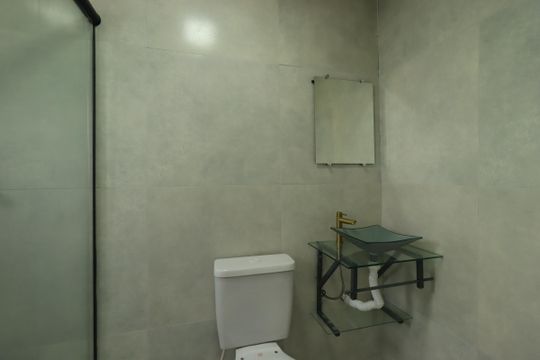 Banheiro de kitnet/studio para alugar com 1 quarto, 20m² em Parque das Nações, Santo André
