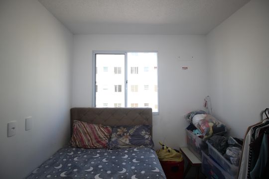 Quarto 2 de apartamento à venda com 2 quartos, 38m² em Rubem Berta, Porto Alegre