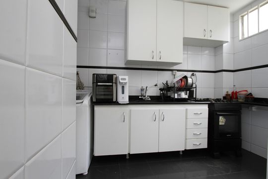 Cozinha de apartamento à venda com 3 quartos, 71m² em Caiçara-adelaide, Belo Horizonte