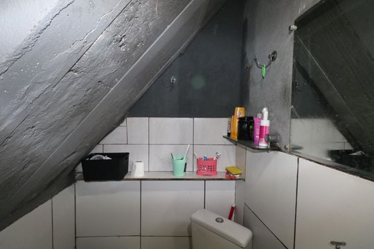 Banheiro de casa à venda com 3 quartos, 80m² em Cidade Júlia, Diadema