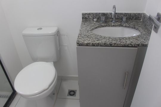 Banheiro da Suíte de apartamento à venda com 2 quartos, 61m² em Campestre, São Caetano do Sul