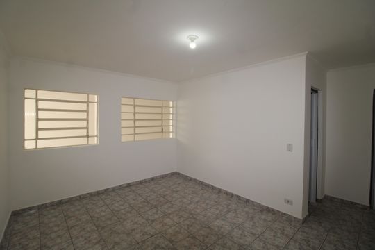Casa para alugar com 1 quarto, 70m² em Vila Santa Maria, São Paulo