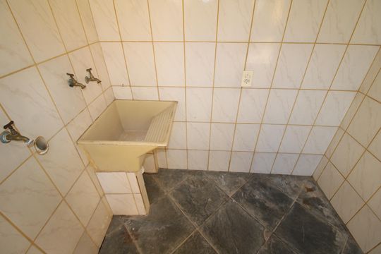 Área de Serviço de casa para alugar com 1 quarto, 70m² em Vila Santa Maria, São Paulo
