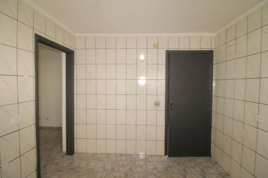 Cozinha de casa para alugar com 1 quarto, 70m² em Vila Santa Maria, São Paulo