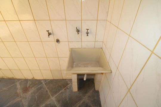 Área de Serviço de casa para alugar com 1 quarto, 70m² em Vila Santa Maria, São Paulo