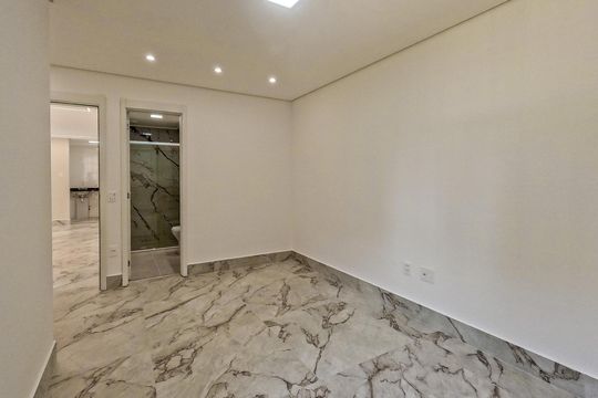 Apartamento para alugar com 2 quartos, 86m² em City América, São Paulo